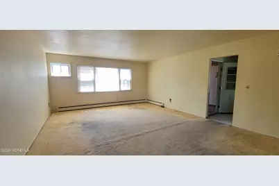 17 Bennington Drive, Toms River Township, NJ 08757 - Photo 2
