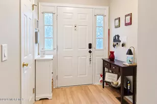 128 Dumbarton Hill Ct, Aberdeen Township, NJ 07747 - Photo 2