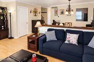 128 Dumbarton Hill Ct, Aberdeen Township, NJ 07747 - Photo 10