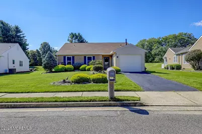 57 Suffolk Way, Marlboro Township, NJ 07746 - Photo 2