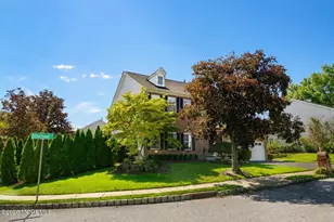 511 Bittersweet Dr, Morganville, NJ 07751 - Photo 4