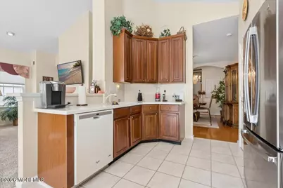 4 Gainsborough Court, Manalapan Township, NJ 07726 - Photo 16