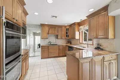 6 Grant Road, Manalapan Township, NJ 07726 - Photo 18