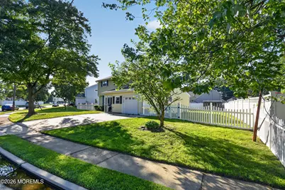 21 Monmouth Street, Hazlet Township, NJ 07730 - Photo 24