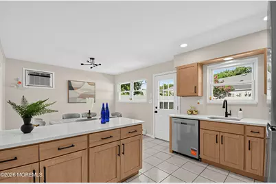 21 Monmouth Street, Hazlet Township, NJ 07730 - Photo 8