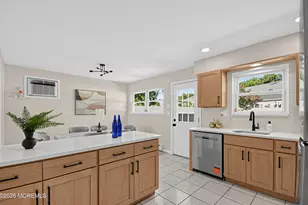 21 Monmouth St, Hazlet Township, NJ 07730 - Photo 8