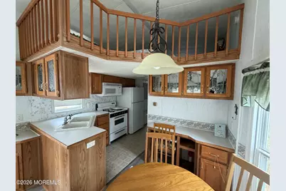 15 Avenue B, Hazlet Township, NJ 07734 - Photo 4