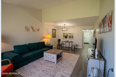 5C Twin Rivers Drive #505, East Windsor Township, NJ 08520 - Photo 2