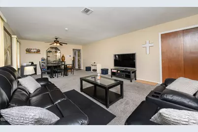 1 Selkirk Avenue, Toms River Township, NJ 08757 - Photo 4