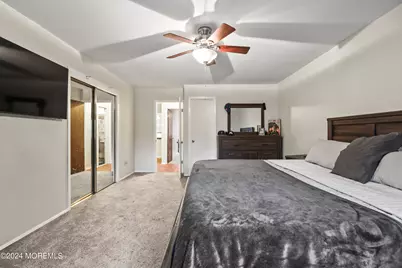110 Bowne Court, Matawan, NJ 07747 - Photo 14