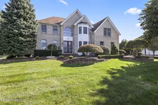 14 Green Springs Way, Freehold, NJ 07728 - Photo 2