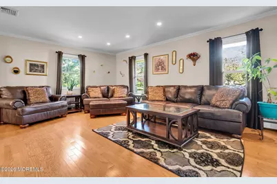 23 Pearl Street, Middletown, NJ 07748 - Photo 8