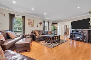 23 Pearl St, Middletown, NJ 07748 - Photo 10