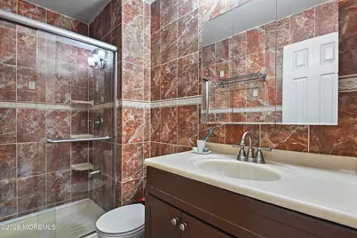 67 Albury Way, North Brunswick Township, NJ 08902 - Photo 12