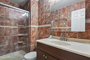 67 Albury Way, North Brunswick Township, NJ 08902 - Photo 12