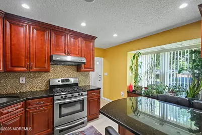 67 Albury Way, North Brunswick Township, NJ 08902 - Photo 2