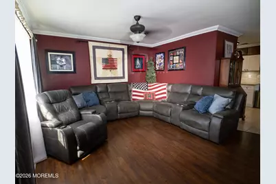 2 Missouri Court, Matawan, NJ 07747 - Photo 4
