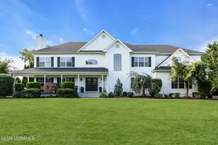 4 Susan Ct, Farmingdale, NJ 07727 - Photo 2
