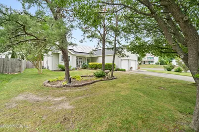 994 Treasure Avenue, Manahawkin, NJ 08050 - Photo 4