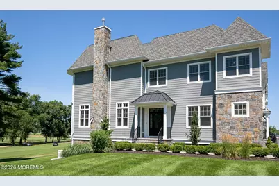 114 Eagle Way, Eatontown, NJ 07724 - Photo 2