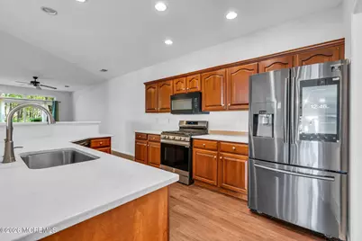 122 Greenlawns Drive, Lakewood, NJ 08701 - Photo 12