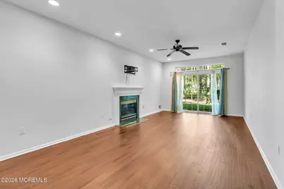 122 Greenlawns Drive, Lakewood, NJ 08701 - Photo 10