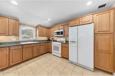 211 3rd Avenue, Tuckerton, NJ 08087 - Photo 4