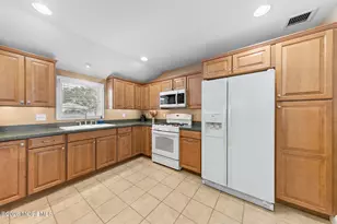 211 3rd Ave, Tuckerton, NJ 08087 - Photo 4