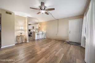 39 Cambridge Ct, Lakewood, NJ 08701 - Photo 10