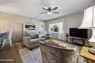 39 Cambridge Ct, Lakewood, NJ 08701 - Photo 8