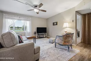 39 Cambridge Ct, Lakewood, NJ 08701 - Photo 6