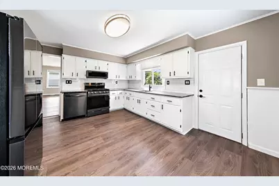 156 Main Street, Port Monmouth, NJ 07758 - Photo 10