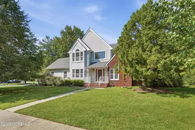 2 Oxford Lane, Eatontown, NJ 07724 - Photo 2