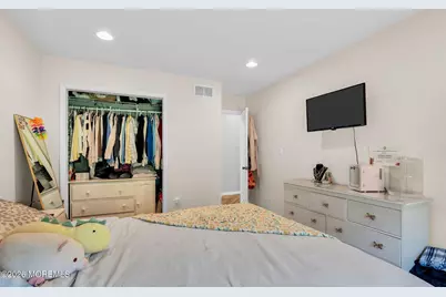 28 Five Points Road, Freehold, NJ 07728 - Photo 32