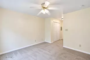 308 Wedgewood Cir, Belford, NJ 07718 - Photo 12