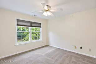 308 Wedgewood Cir, Belford, NJ 07718 - Photo 14