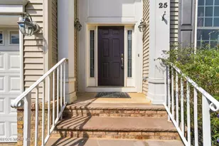 25 Brittany Ct, Atlantic Highlands, NJ 07716 - Photo 2