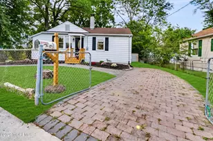 16 Creek Rd, Keansburg, NJ 07734 - Photo 34