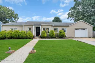 149 11th St, Belford, NJ 07718 - Photo 1