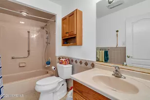 102 Canterbury Ln, Toms River Township, NJ 08757 - Photo 20