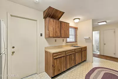 18 Scenic Drive, Freehold, NJ 07728 - Photo 4