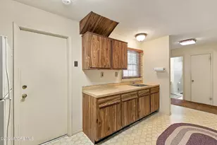 18 Scenic Dr, Freehold, NJ 07728 - Photo 4