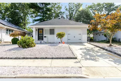 15 Mount Logan Lane, Toms River Township, NJ 08753 - Photo 2