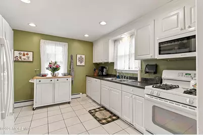 2 Helen Avenue, Freehold, NJ 07728 - Photo 18