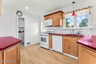 6 Middlesex Rd, Matawan, NJ 07747 - Photo 6