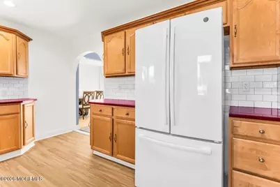 6 Middlesex Road, Matawan, NJ 07747 - Photo 8