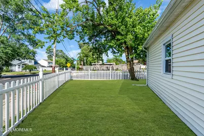 701 Beachview Avenue, Union Beach, NJ 07735 - Photo 24