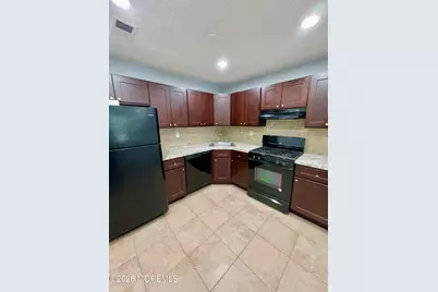 14-3 Sacramento Court #3, Freehold, NJ 07728 - Photo 4