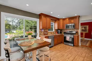 122 Hibernia Way, Freehold, NJ 07728 - Photo 4