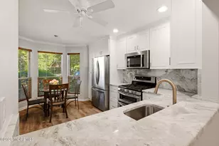 262 Daffodil Dr, Freehold, NJ 07728 - Photo 10